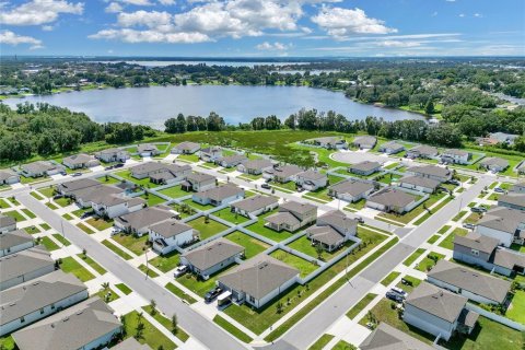 Casa en venta en Winter Haven, Florida, 4 dormitorios, 209.12 m2 № 1905314 - foto 3