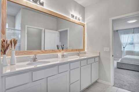 Casa en venta en Winter Haven, Florida, 4 dormitorios, 209.12 m2 № 1905314 - foto 18
