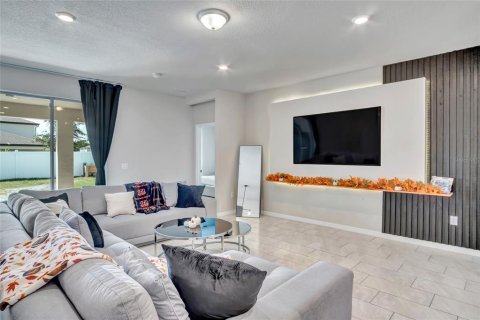 Casa en venta en Winter Haven, Florida, 4 dormitorios, 209.12 m2 № 1905314 - foto 7