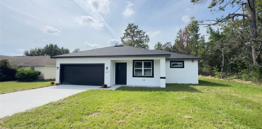 Villa ou maison à Citrus Springs, Floride 4 chambres, 143.81 m2 № 2136252