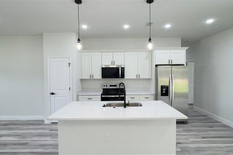 Villa ou maison à vendre à Citrus Springs, Floride: 4 chambres, 143.81 m2 № 2136252 - photo 4