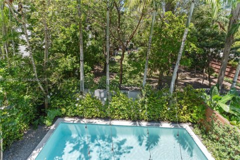 Condo in Miami, Florida, 5 bedrooms  № 2072573 - photo 27