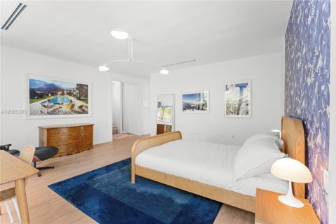 Condo in Miami, Florida, 5 bedrooms  № 2072573 - photo 25