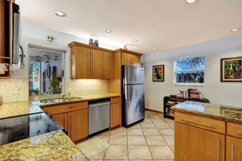 Casa en venta en Hollywood, Florida, 3 dormitorios, 140.1 m2 № 1995245 - foto 15