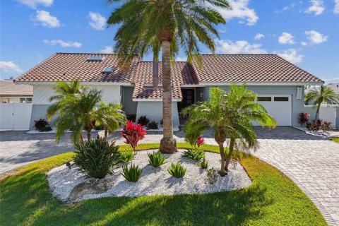 Villa ou maison à vendre à Belleair Beach, Floride: 3 chambres, 229.47 m2 № 2142241 - photo 30