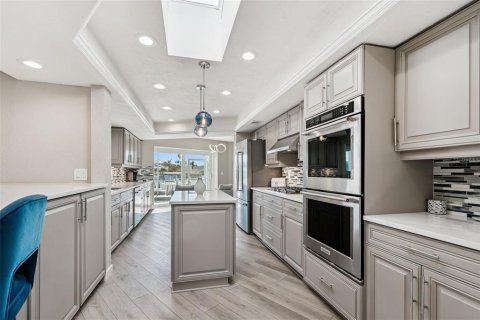 Villa ou maison à vendre à Belleair Beach, Floride: 3 chambres, 229.47 m2 № 2142241 - photo 11