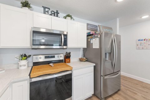 Casa en venta en Port St. Lucie, Florida, 4 dormitorios, 198.25 m2 № 2078353 - foto 10