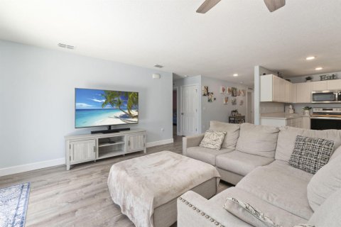 Casa en venta en Port St. Lucie, Florida, 4 dormitorios, 198.25 m2 № 2078353 - foto 5