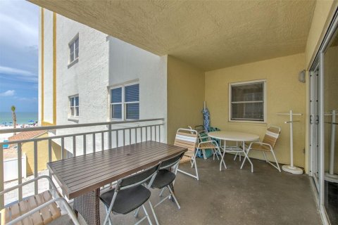 Condominio en venta en Redington Shores, Florida, 3 dormitorios, 134.71 m2 № 1833031 - foto 4