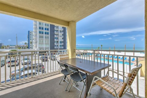 Condominio en venta en Redington Shores, Florida, 3 dormitorios, 134.71 m2 № 1833031 - foto 2