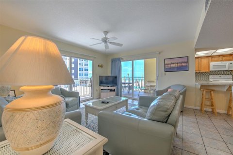 Condominio en venta en Redington Shores, Florida, 3 dormitorios, 134.71 m2 № 1833031 - foto 7