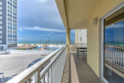 Condominio en venta en Redington Shores, Florida, 3 dormitorios, 134.71 m2 № 1833031 - foto 3