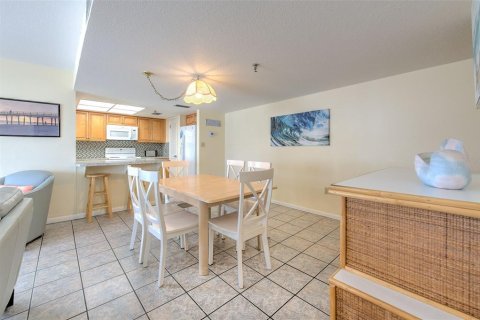 Condominio en venta en Redington Shores, Florida, 3 dormitorios, 134.71 m2 № 1833031 - foto 17