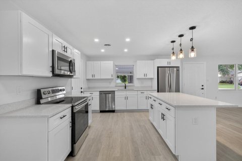 Casa en venta en Apollo Beach, Florida, 3 dormitorios, 150.5 m2 № 1837680 - foto 18