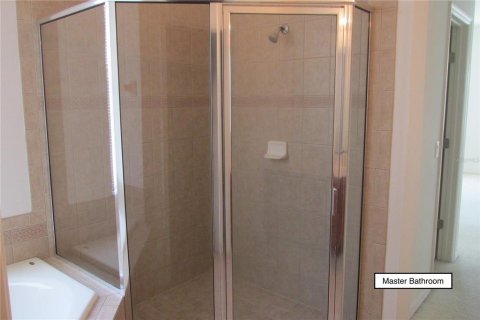 House in Kissimmee, Florida 3 bedrooms, 183.11 sq.m. № 2202607 - photo 10