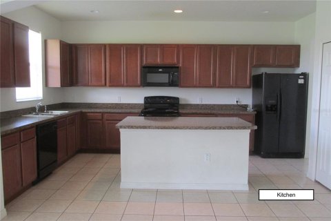House in Kissimmee, Florida 3 bedrooms, 183.11 sq.m. № 2202607 - photo 2