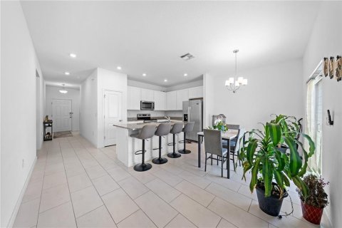 Villa ou maison à vendre à Haines City, Floride: 4 chambres, 154.4 m2 № 2124741 - photo 3