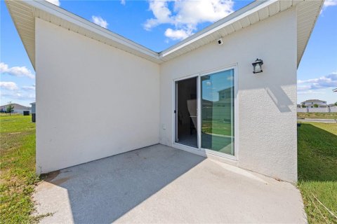 Villa ou maison à vendre à Haines City, Floride: 4 chambres, 154.4 m2 № 2124741 - photo 18