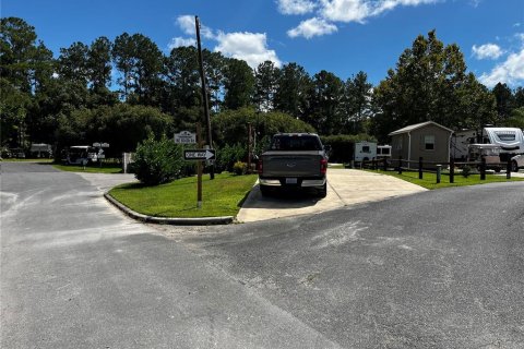 Land in Silver Springs Shores, Florida № 1879137 - photo 2