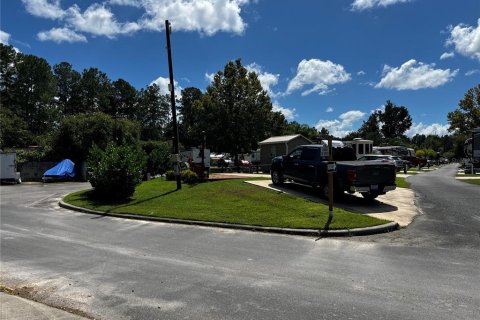 Land in Silver Springs Shores, Florida № 1879137 - photo 1