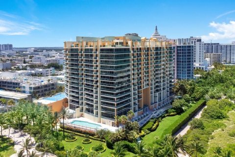 Condo in Miami Beach, Florida, 2 bedrooms  № 1980281 - photo 18
