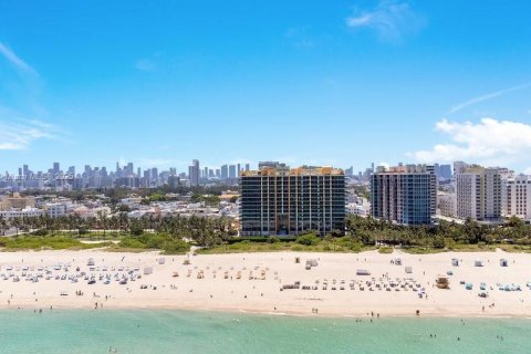 Condo in Miami Beach, Florida, 2 bedrooms  № 1980281 - photo 21