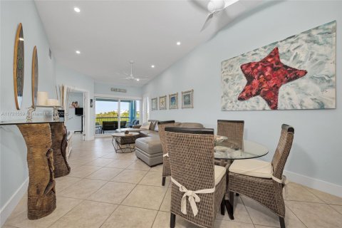 Townhouse in Key Largo, Florida 2 bedrooms, 95.6 sq.m. № 1763657 - photo 13