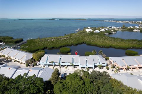 Townhouse in Key Largo, Florida 2 bedrooms, 95.6 sq.m. № 1763657 - photo 1
