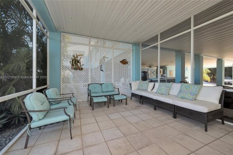Townhouse in Key Largo, Florida 2 bedrooms, 95.6 sq.m. № 1763657 - photo 6