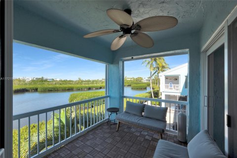 Townhouse in Key Largo, Florida 2 bedrooms, 95.6 sq.m. № 1763657 - photo 23
