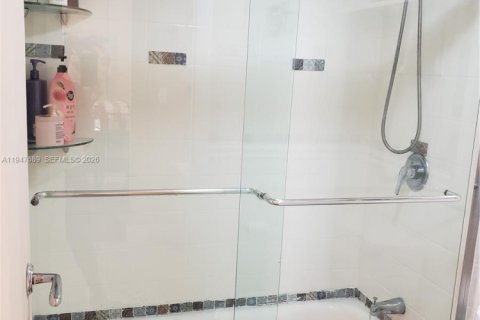Купить кондоминиум в Авентура, Флорида 2 спальни, 92.34м2, № 2152953 - фото 9