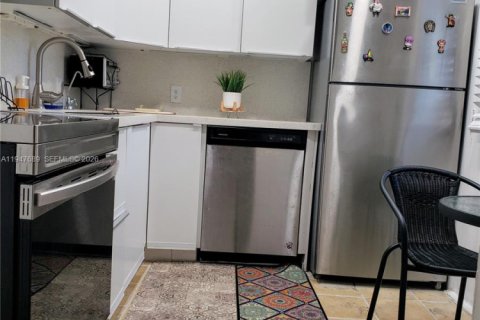 Купить кондоминиум в Авентура, Флорида 2 спальни, 92.34м2, № 2152953 - фото 15