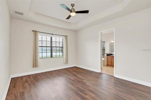 House in Orlando, Florida 4 bedrooms, 204.57 sq.m. № 2120154 - photo 18
