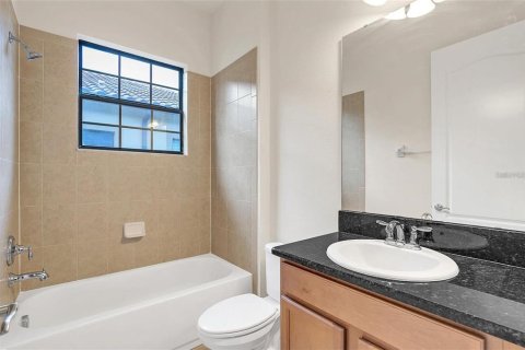 House in Orlando, Florida 4 bedrooms, 204.57 sq.m. № 2120154 - photo 24