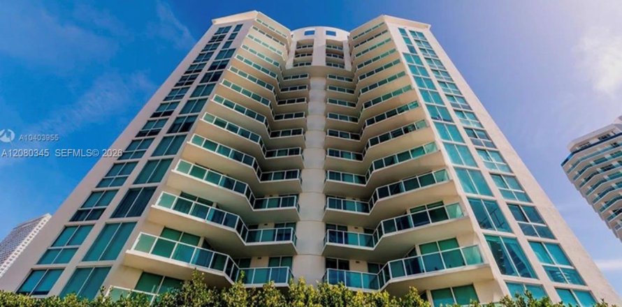 Condo in Sunny Isles Beach, Florida, 3 bedrooms  № 2338369