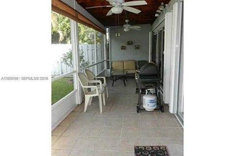 Casa en alquiler en Davie, Florida, 2 dormitorios, 129.13 m2 № 2011459 - foto 7