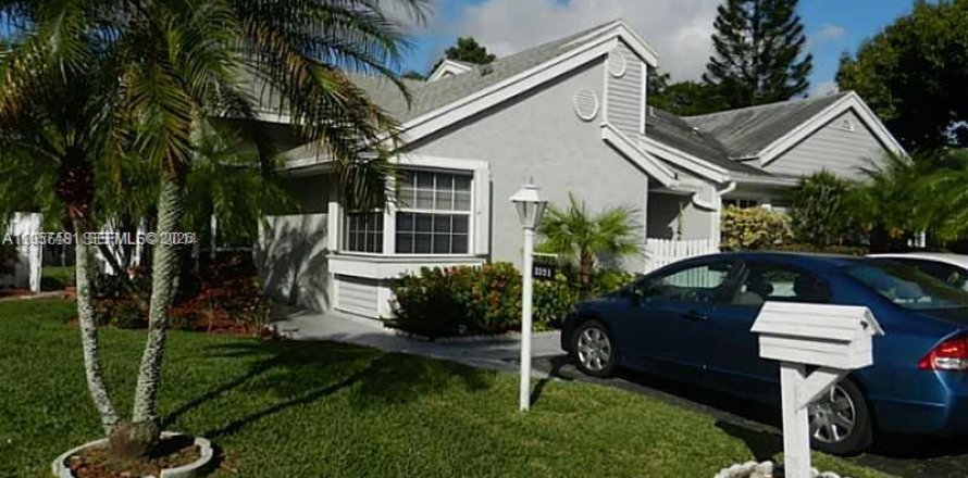 Casa en Davie, Florida 2 dormitorios, 129.13 m2 № 2011459