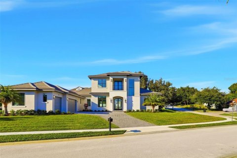 House in Winter Garden, Florida 4 bedrooms, 349.31 sq.m. № 2147944