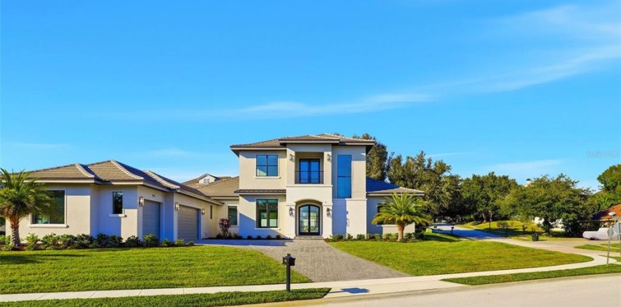 Casa en Winter Garden, Florida 4 dormitorios, 349.31 m2 № 2147944