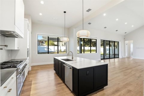 Casa en alquiler en Winter Garden, Florida, 4 dormitorios, 349.31 m2 № 2147944 - foto 18