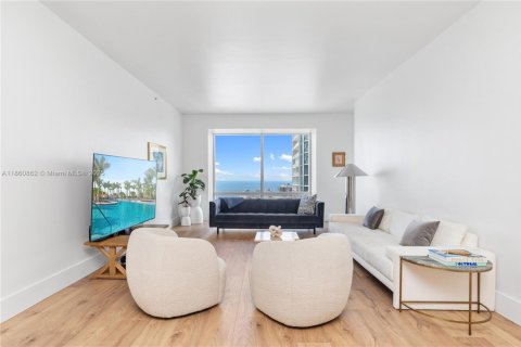 Condo in Miami, Florida, 2 bedrooms  № 1889235 - photo 29