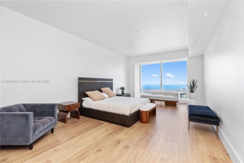Condo in Miami, Florida, 2 bedrooms  № 1889235 - photo 22