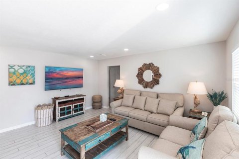 Casa en alquiler en Sarasota, Florida, 2 dormitorios, 144.18 m2 № 2108708 - foto 5