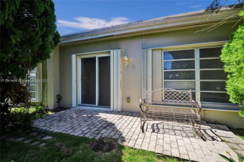 House in Plantation, Florida 2 bedrooms, 166.11 sq.m. № 1957457 - photo 8