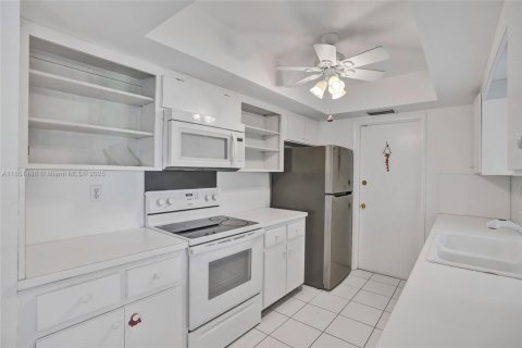 House in Plantation, Florida 2 bedrooms, 166.11 sq.m. № 1957457 - photo 28