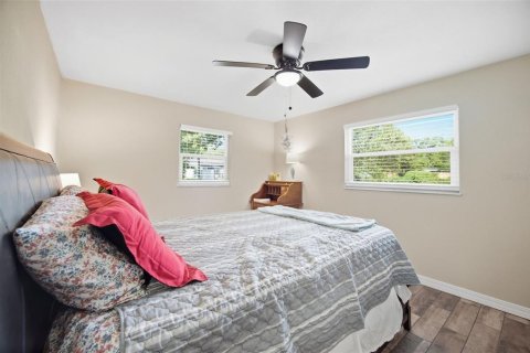 House in Zephyrhills, Florida 2 bedrooms, 92.62 sq.m. № 2390918 - photo 18