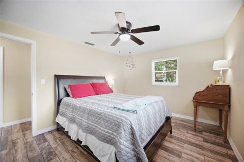 House in Zephyrhills, Florida 2 bedrooms, 92.62 sq.m. № 2390918 - photo 19