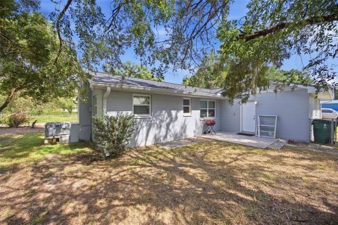 House in Zephyrhills, Florida 2 bedrooms, 92.62 sq.m. № 2390918 - photo 25