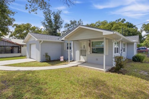 House in Zephyrhills, Florida 2 bedrooms, 92.62 sq.m. № 2390918 - photo 23