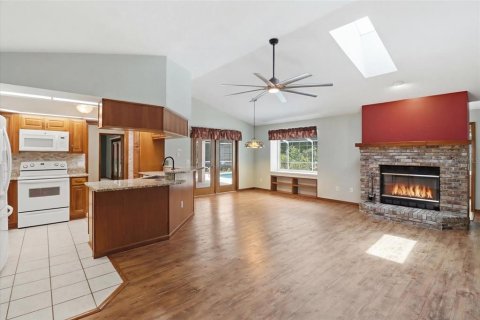 House in Homosassa, Florida 3 bedrooms, 191.19 sq.m. № 2234426 - photo 6